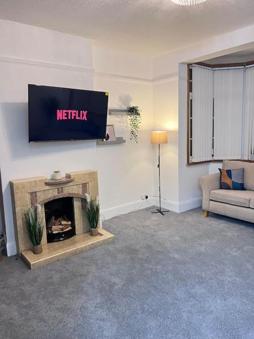 Spacious 3 Bed Flat - Beach Nearby - No Pets Southend-on-Sea Extérieur photo