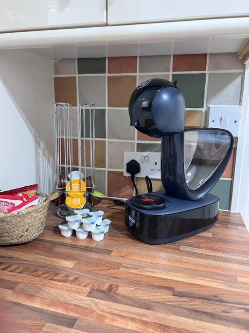 Spacious 3 Bed Flat - Beach Nearby - No Pets Southend-on-Sea Extérieur photo