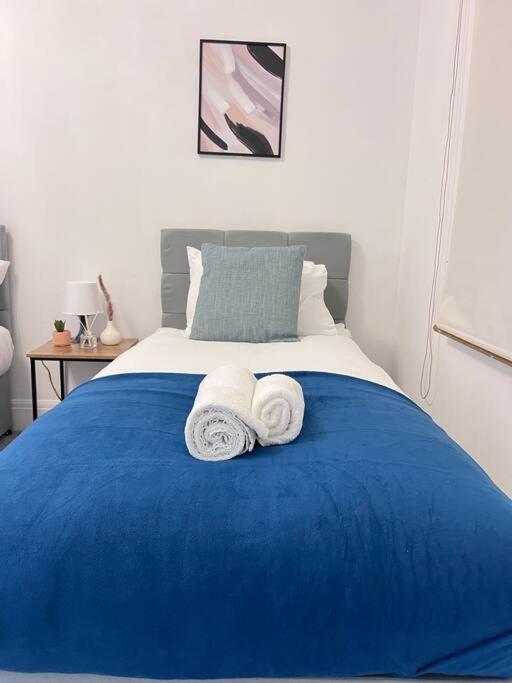 Spacious 3 Bed Flat - Beach Nearby - No Pets Southend-on-Sea Extérieur photo