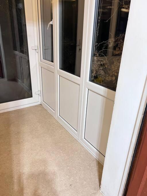 Spacious 3 Bed Flat - Beach Nearby - No Pets Southend-on-Sea Extérieur photo