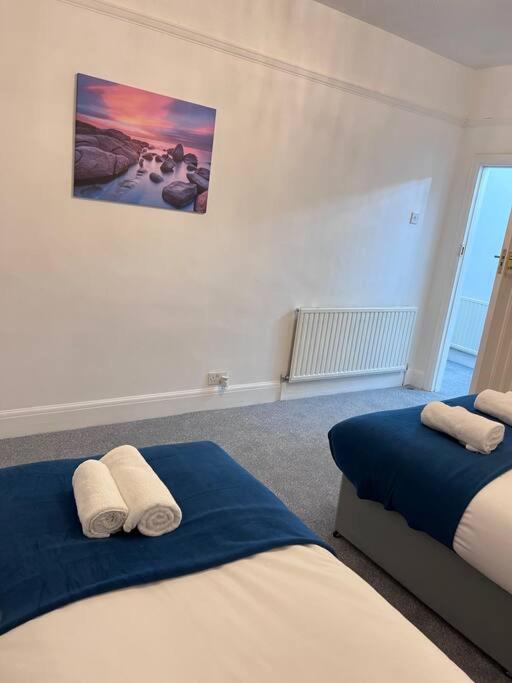 Spacious 3 Bed Flat - Beach Nearby - No Pets Southend-on-Sea Extérieur photo