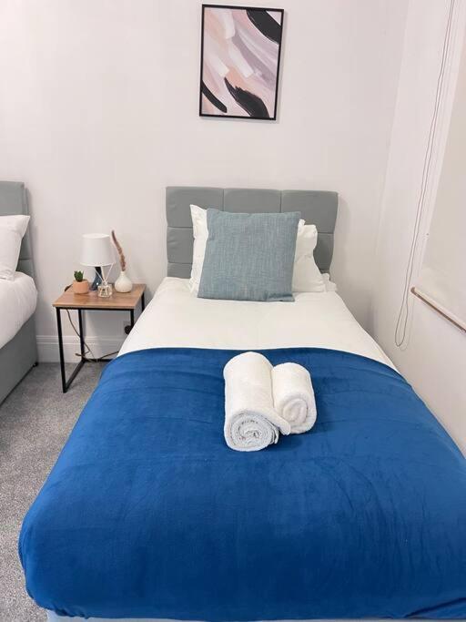 Spacious 3 Bed Flat - Beach Nearby - No Pets Southend-on-Sea Extérieur photo